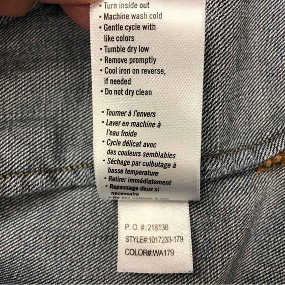 Paige Vermont medium wash denim jean jacket Medium lightly distressed - Picture 6 of 14